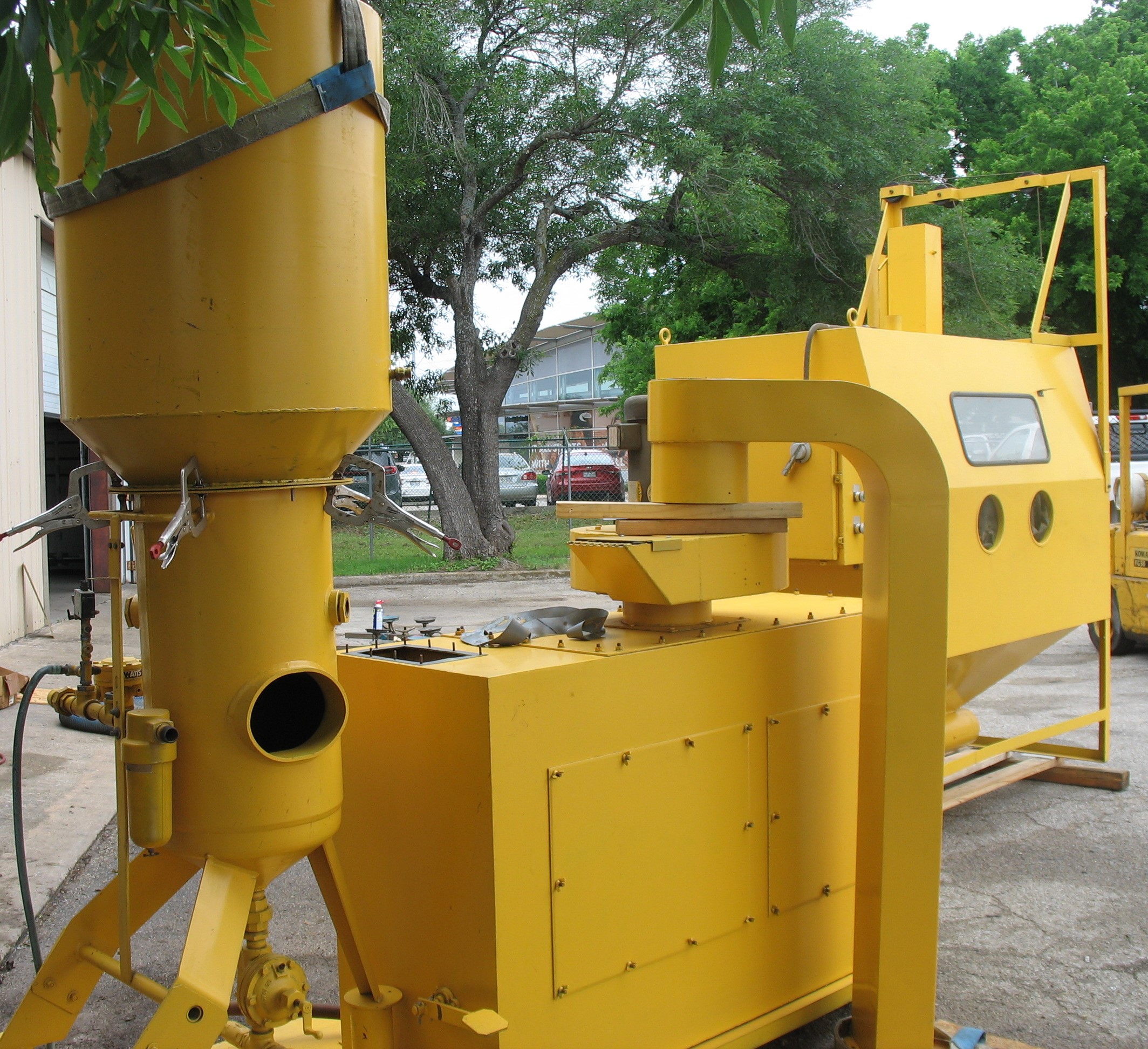 CLEMCO/ZERO Sandblasting Cabinet